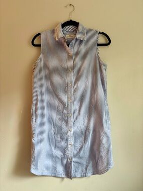 Vineyard Vines Blue and White Striped Shirt Dress with Collar and Pockets